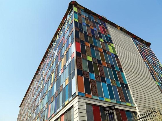 ساختمان شیشه کاوه