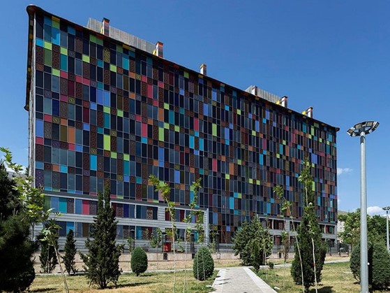 ساختمان شیشه کاوه